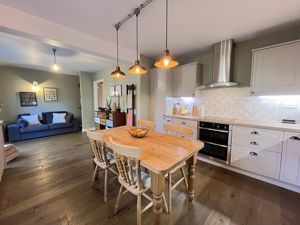 Photo 11- click for photo gallery